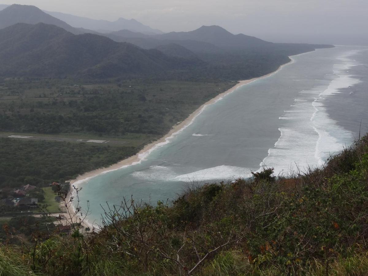 Naia Villas And Bungalows Sumbawa Sekongkang Экстерьер фото